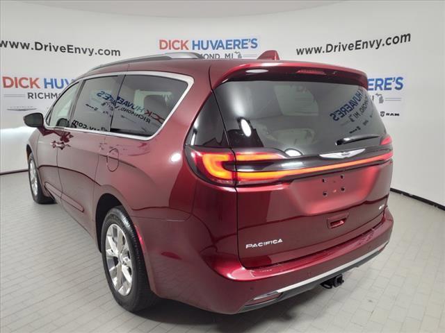 used 2021 Chrysler Pacifica car, priced at $33,295