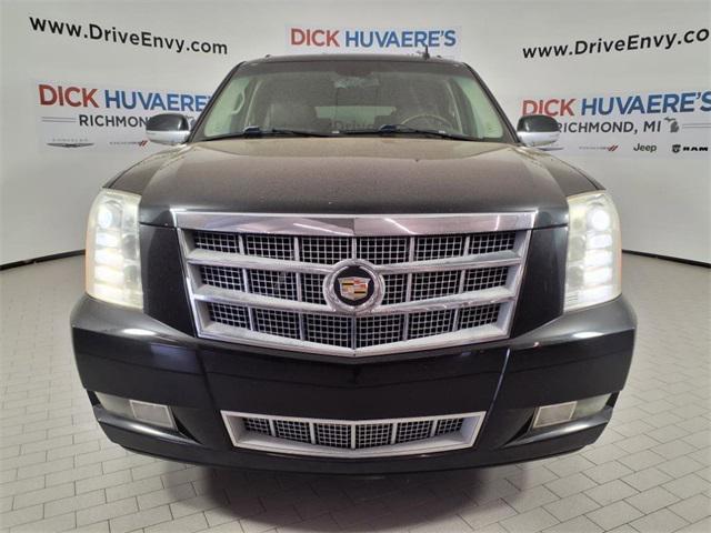 used 2010 Cadillac Escalade ESV car, priced at $7,995