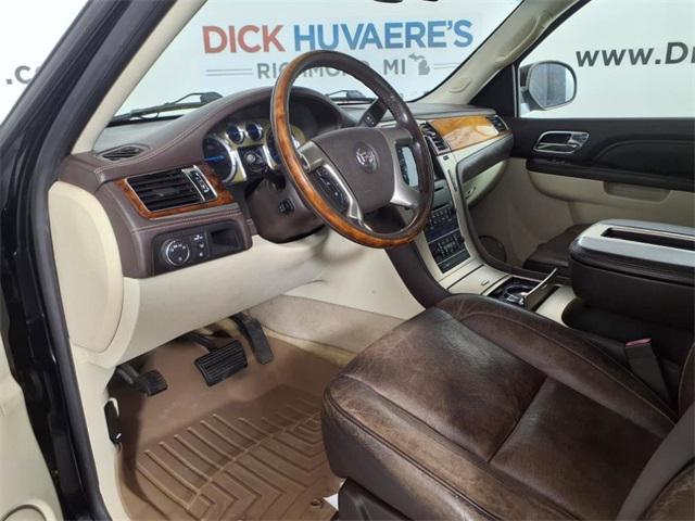used 2010 Cadillac Escalade ESV car, priced at $7,995
