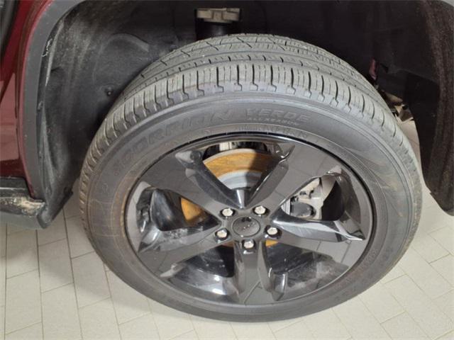 used 2024 Jeep Grand Cherokee car, priced at $35,821