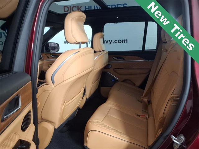 used 2024 Jeep Grand Cherokee car, priced at $45,366