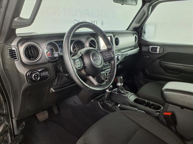 used 2021 Jeep Gladiator car, priced at $32,156