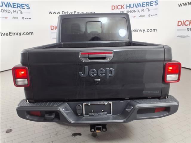 used 2021 Jeep Gladiator car, priced at $32,156