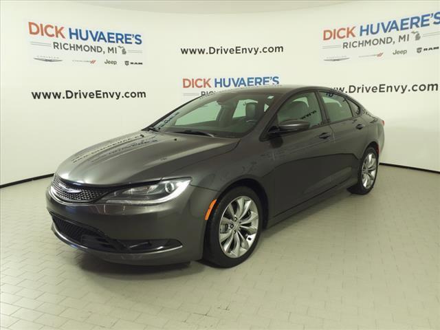 used 2016 Chrysler 200 car, priced at $6,995