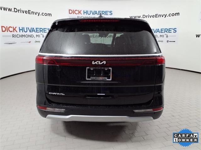used 2023 Kia Carnival car, priced at $25,556