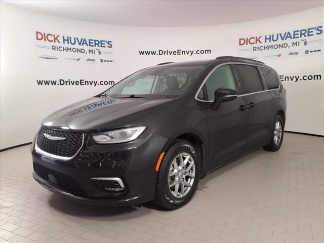 used 2021 Chrysler Pacifica car, priced at $21,430