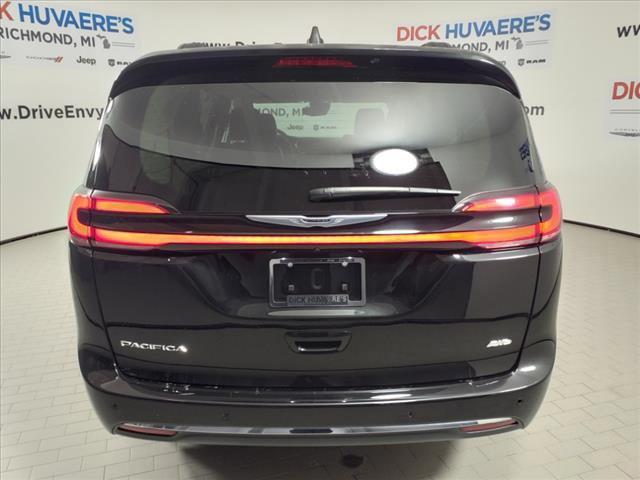 used 2022 Chrysler Pacifica car, priced at $35,200