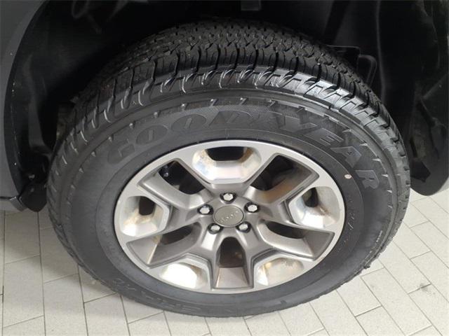 used 2019 Jeep Cherokee car, priced at $15,795