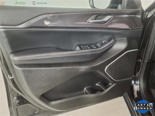 used 2021 Jeep Grand Cherokee L car, priced at $28,168