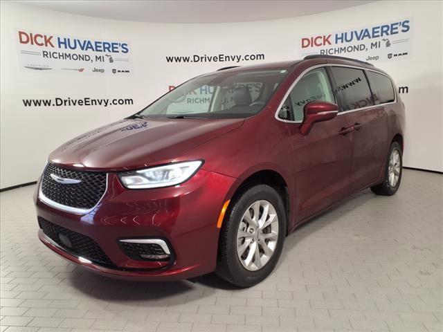 used 2022 Chrysler Pacifica car, priced at $30,448