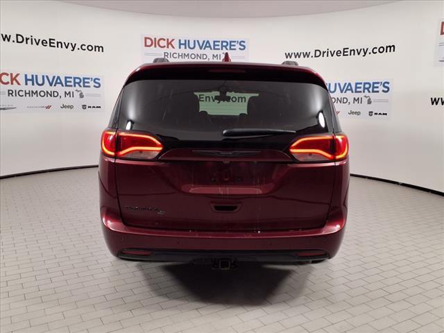 used 2018 Chrysler Pacifica car, priced at $18,995