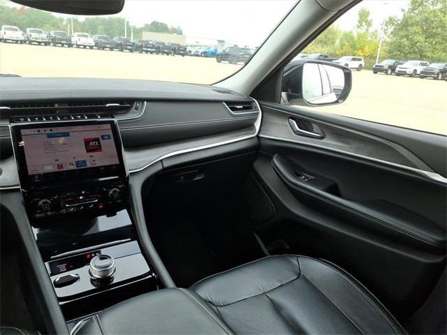 used 2023 Jeep Grand Cherokee car, priced at $32,495