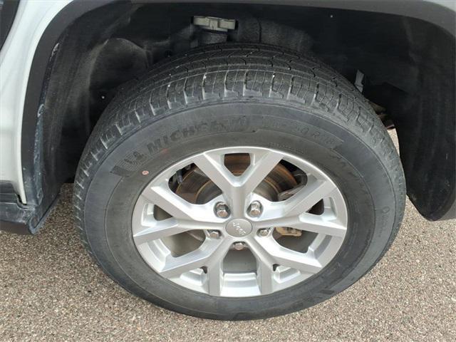 used 2023 Jeep Grand Cherokee car, priced at $32,495