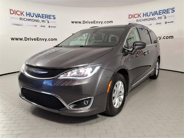 used 2018 Chrysler Pacifica car, priced at $17,995