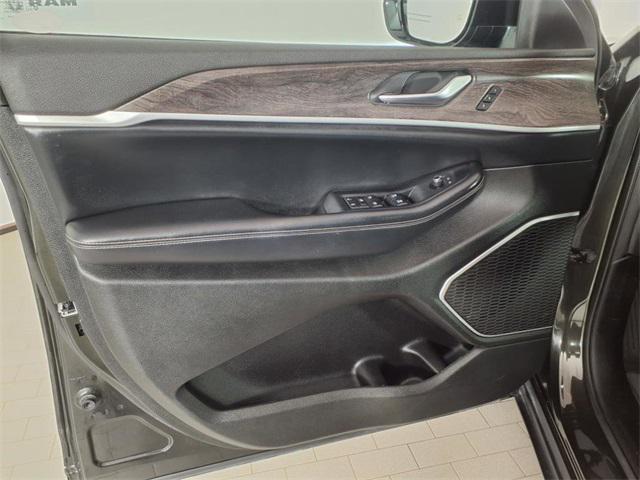 used 2022 Jeep Grand Cherokee L car, priced at $33,025