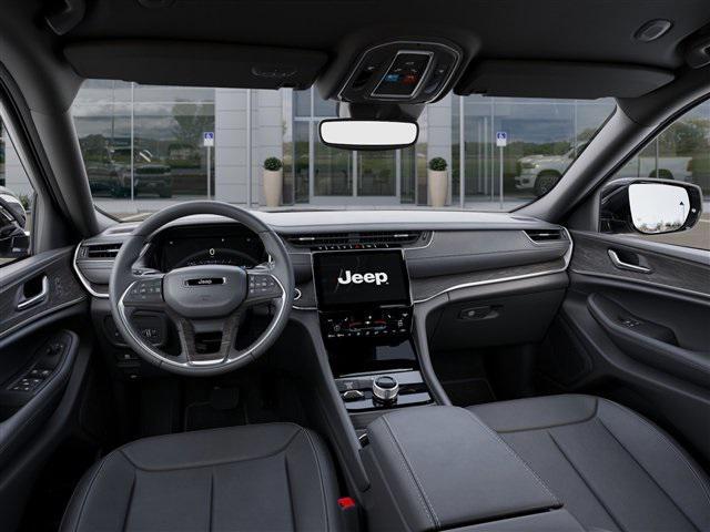 new 2025 Jeep Grand Cherokee car, priced at $47,808