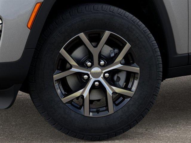 new 2025 Jeep Grand Cherokee car, priced at $38,474