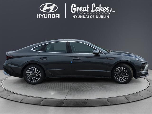 new 2025 Hyundai Sonata Hybrid car, priced at $39,125