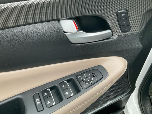 used 2019 Hyundai Santa Fe car, priced at $20,966