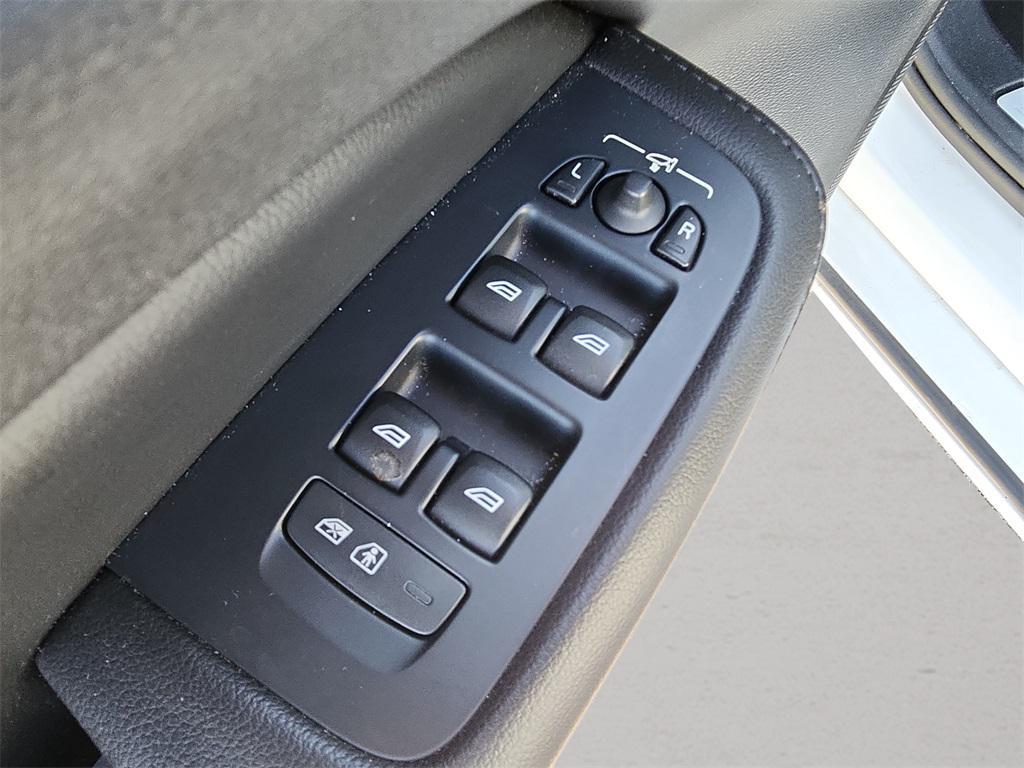 used 2020 Volvo S60 car, priced at $23,566