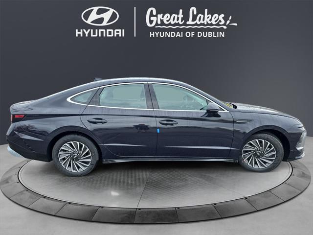 new 2025 Hyundai Sonata Hybrid car, priced at $32,665