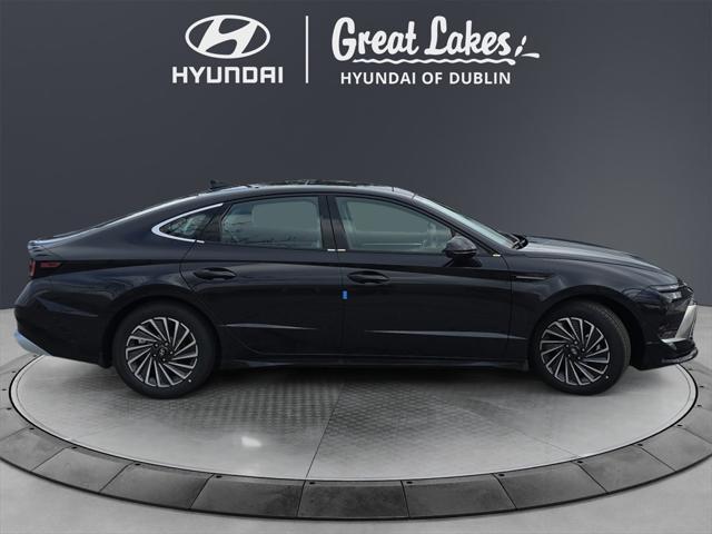 new 2025 Hyundai Sonata Hybrid car, priced at $35,990