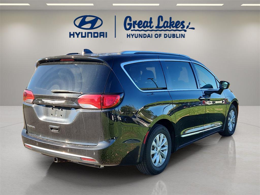 used 2018 Chrysler Pacifica car, priced at $14,966