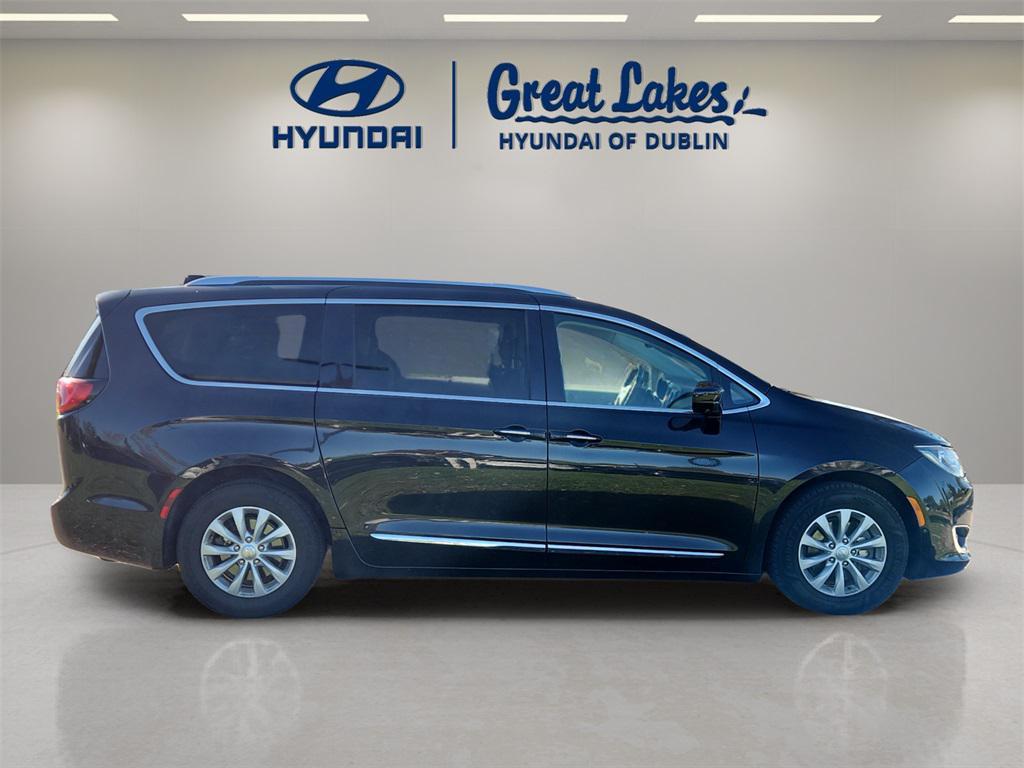 used 2018 Chrysler Pacifica car, priced at $14,966