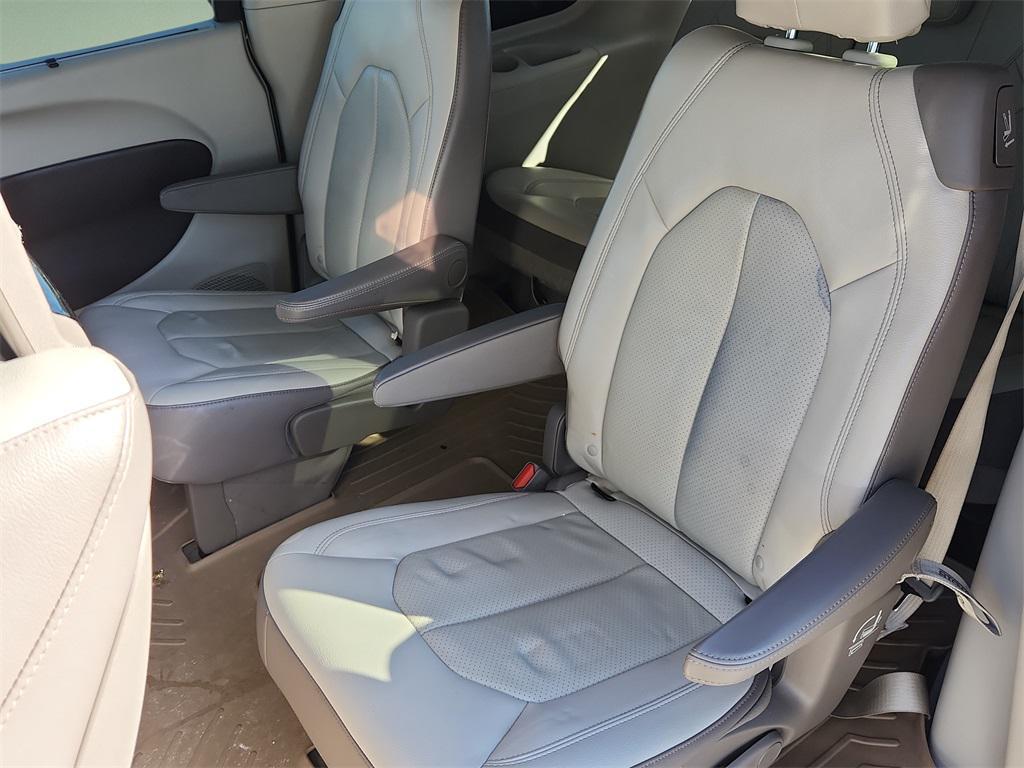 used 2018 Chrysler Pacifica car, priced at $14,966