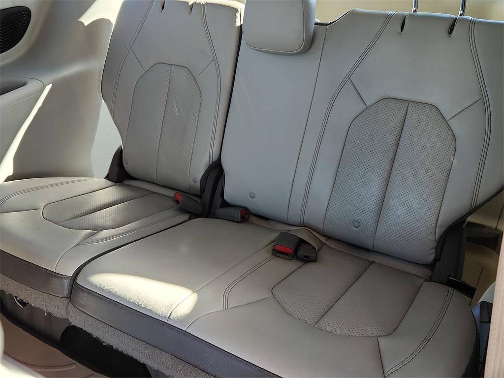 used 2018 Chrysler Pacifica car, priced at $14,966