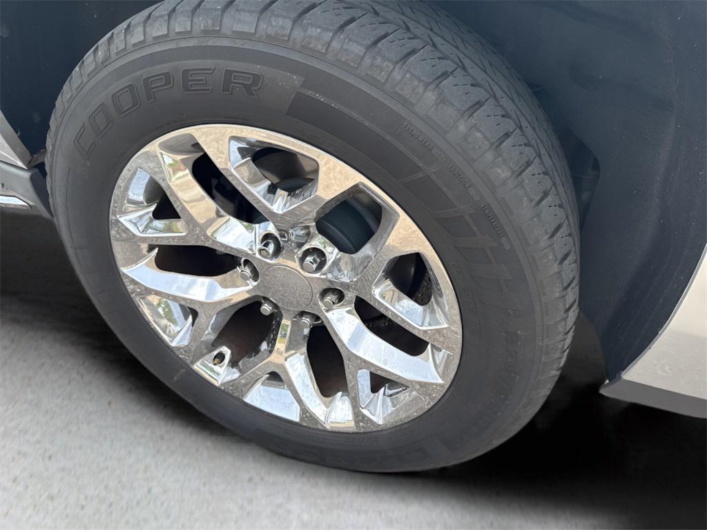 used 2015 GMC Yukon XL car, priced at $13,766