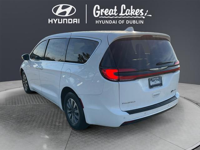 used 2022 Chrysler Pacifica Hybrid car, priced at $29,466