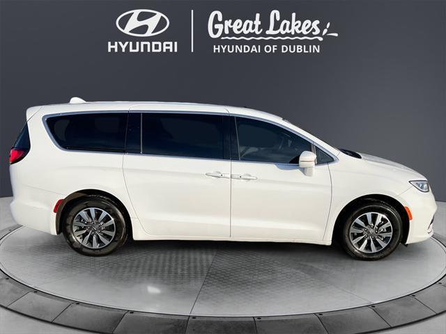 used 2022 Chrysler Pacifica Hybrid car, priced at $29,466