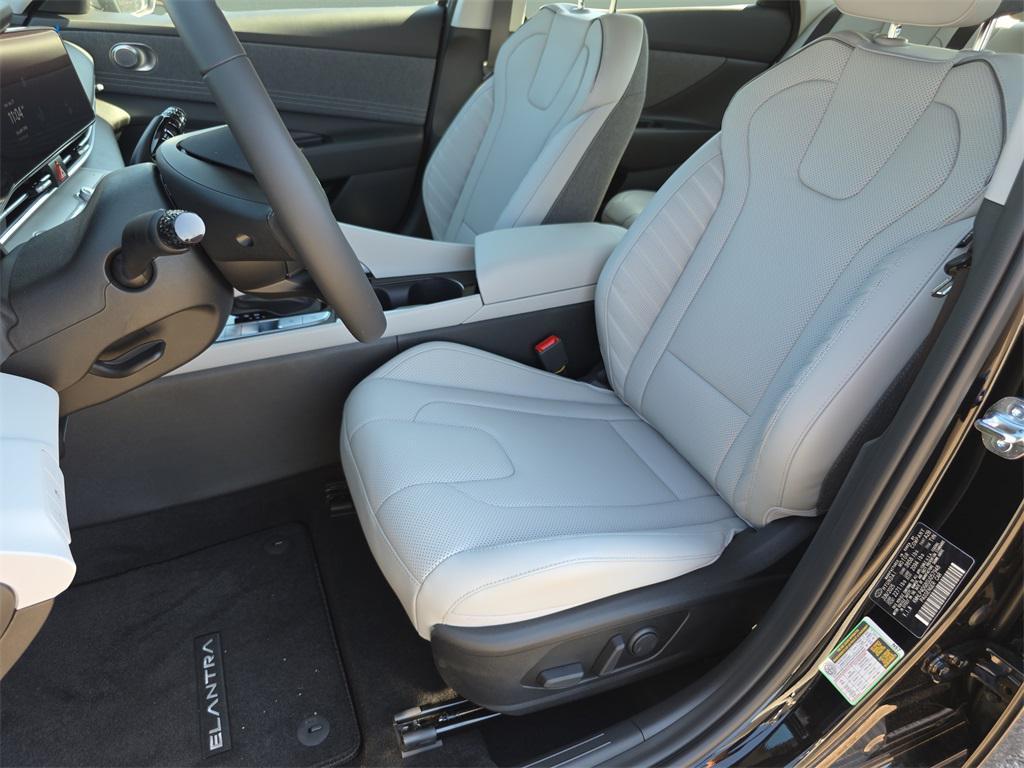 new 2025 Hyundai Elantra car, priced at $27,074