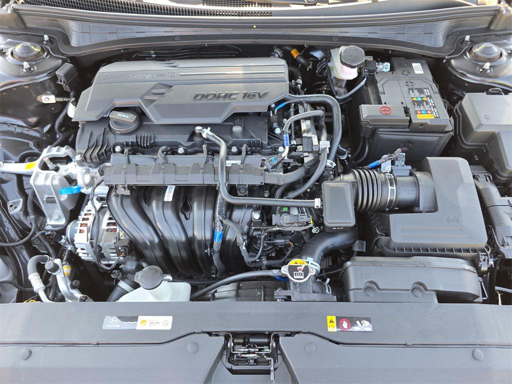 new 2025 Hyundai Elantra car, priced at $27,074