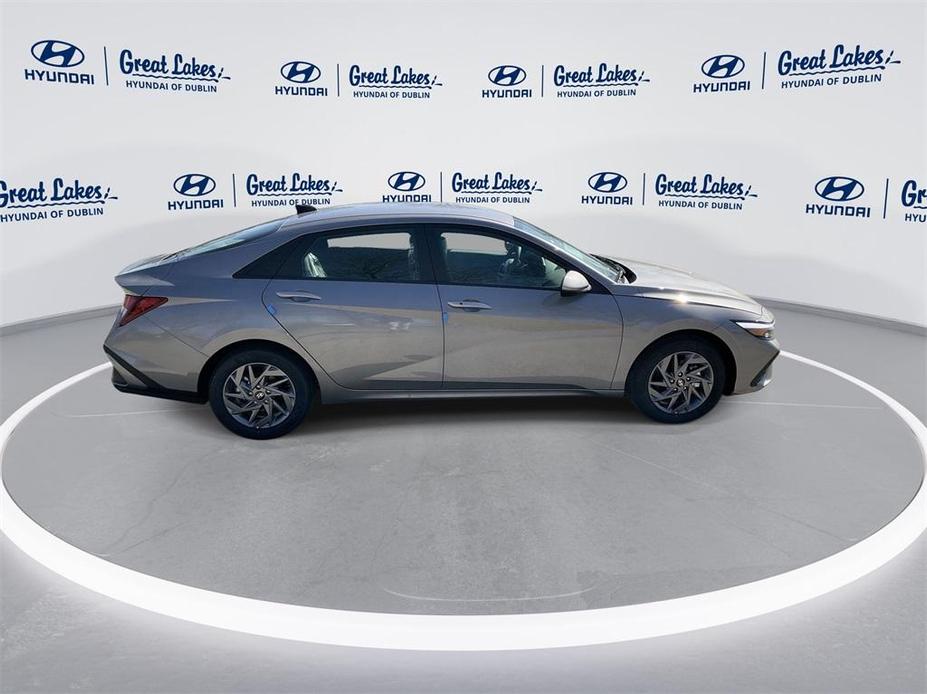 new 2024 Hyundai Elantra car, priced at $23,601