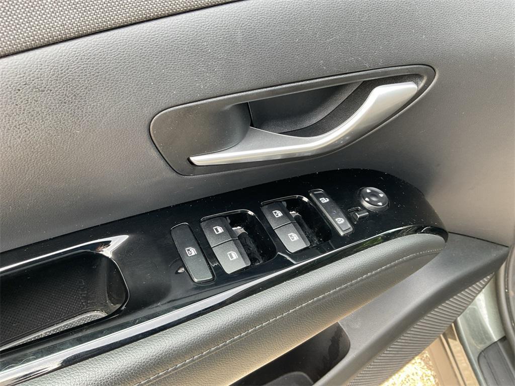 used 2022 Hyundai TUCSON Hybrid car, priced at $22,466