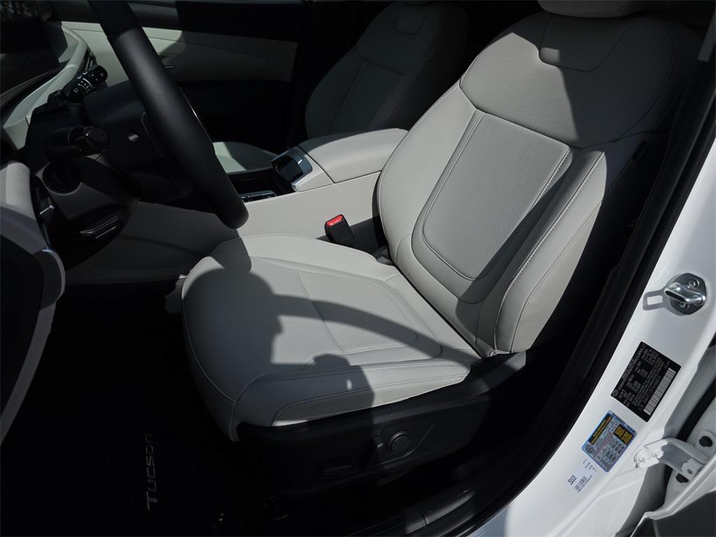 new 2025 Hyundai Tucson car, priced at $33,603