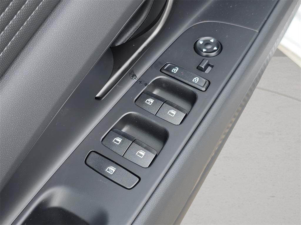 new 2025 Hyundai ELANTRA HEV car, priced at $26,663