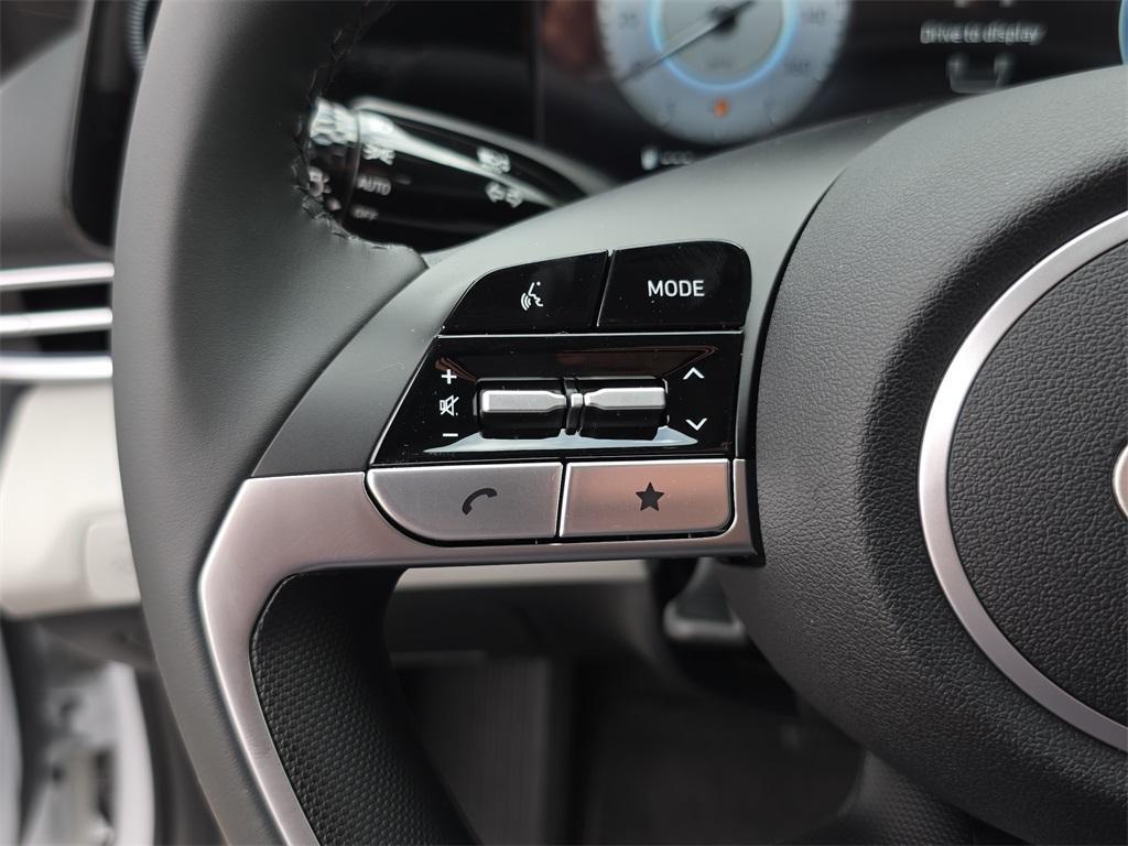 new 2025 Hyundai Elantra car, priced at $27,484