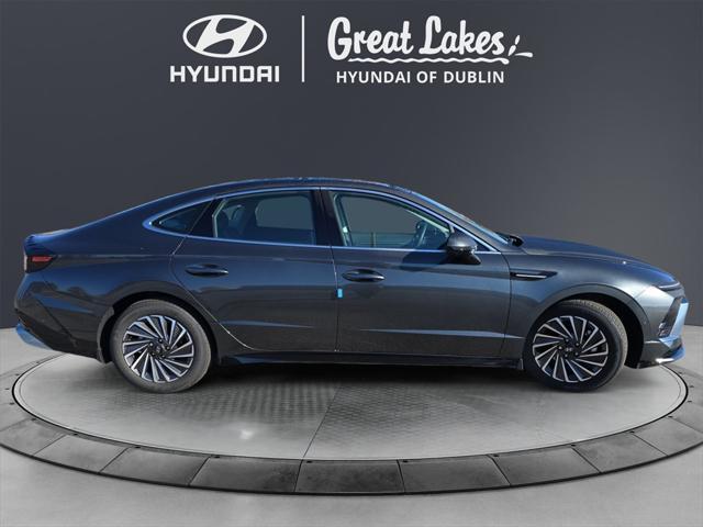 new 2025 Hyundai Sonata Hybrid car, priced at $39,090