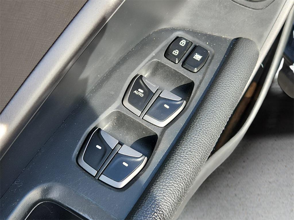 used 2013 Hyundai Santa Fe car, priced at $6,166