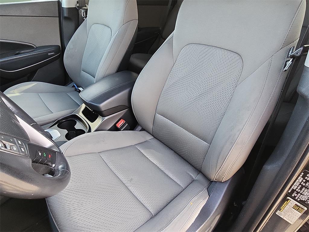 used 2013 Hyundai Santa Fe car, priced at $6,166