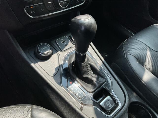 used 2019 Jeep Cherokee car, priced at $9,966