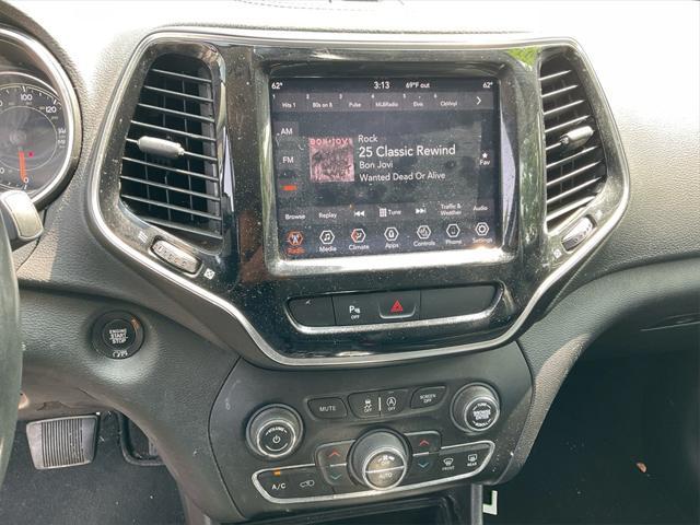 used 2019 Jeep Cherokee car, priced at $9,966