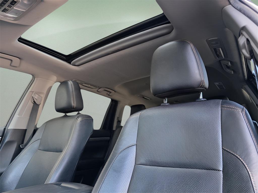 used 2019 Toyota Highlander car, priced at $22,866
