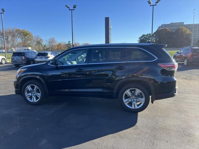 used 2016 Toyota Highlander car, priced at $20,966