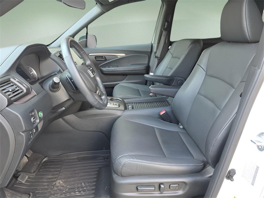 used 2022 Honda Passport car, priced at $29,966