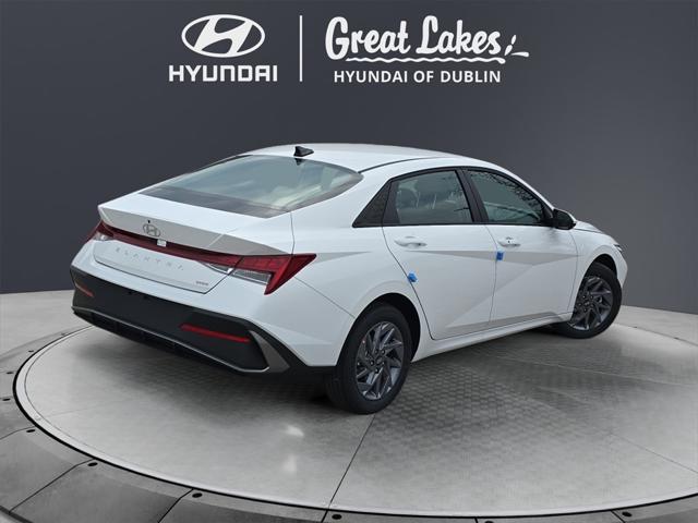 new 2025 Hyundai Elantra HEV car, priced at $25,038