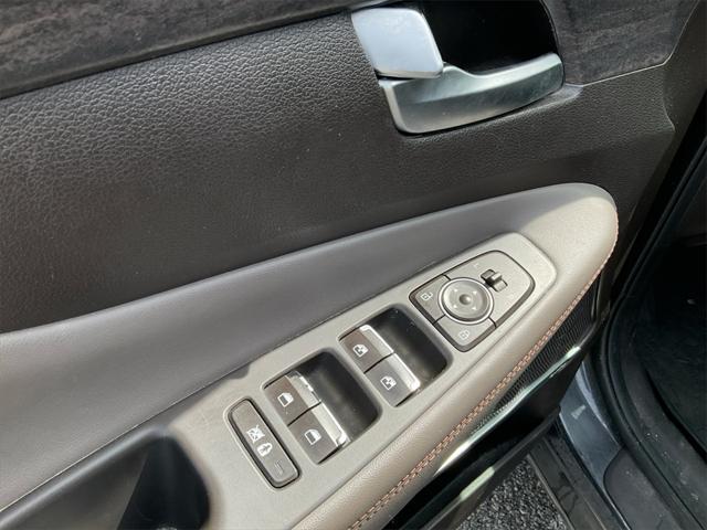 used 2020 Hyundai Santa Fe car, priced at $22,166